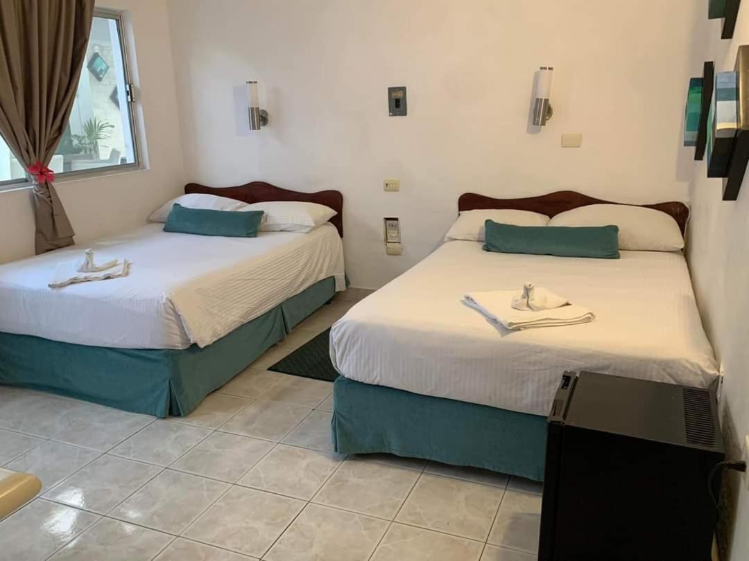 קוזומל Hotel Hermanos Aguilar מראה חיצוני תמונה